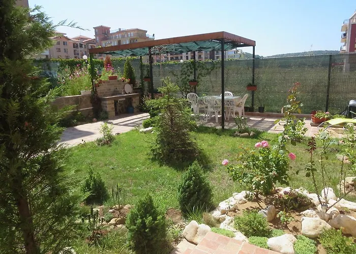 Astara Апартаменты *